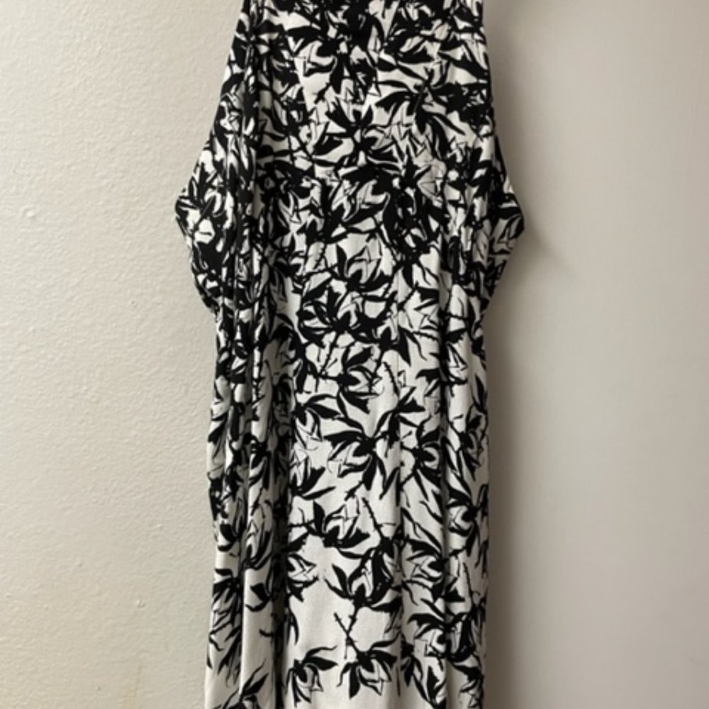 White and black cocktail dress